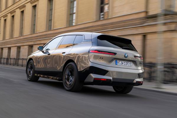 BMW 官網（press.bmwgroup.com）