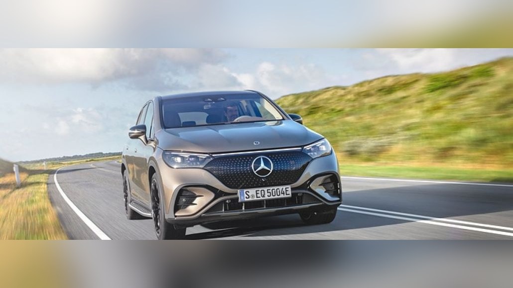 Mercedes-Benz 官網（media.mercedes-benz.com）