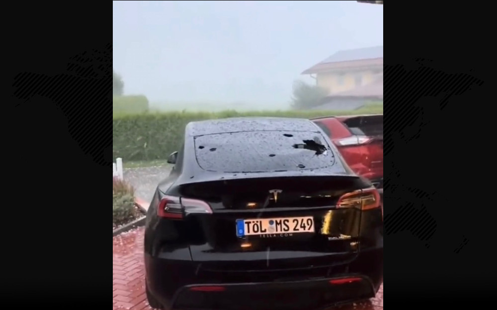 冰雹擊破Model Y的後擋風玻璃