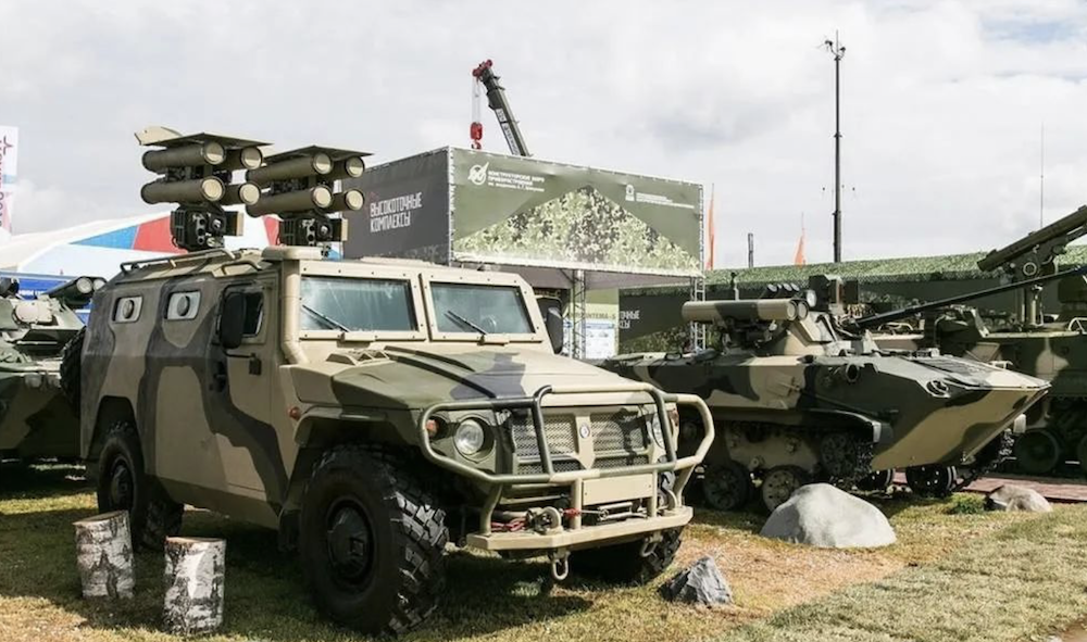 在諸多戰事中,都有解放軍軍用猛士的身影