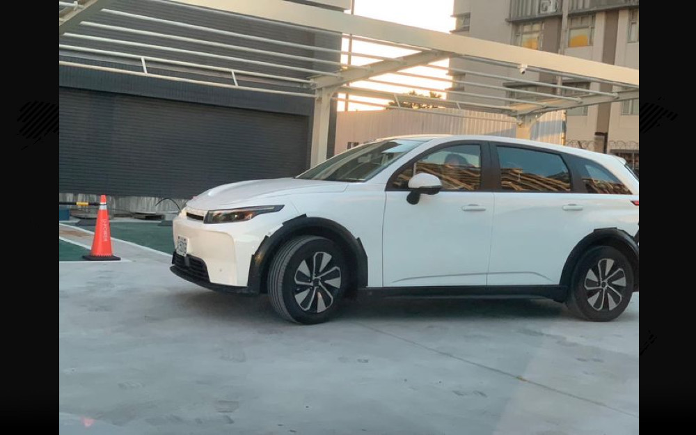 有網友在充電站拍到納智捷n7測試車