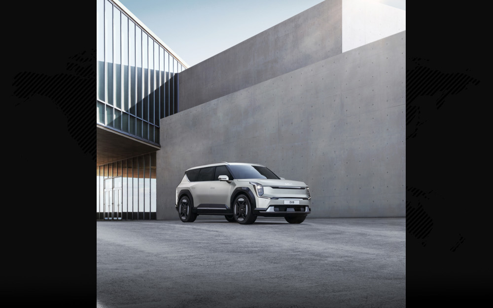 TKia最新品牌代表作純電智慧旗艦LSUV ─ The Kia EV9,近日榮奪2023年德國權威汽車大獎Golden Steering Wheel金舵獎肯定!