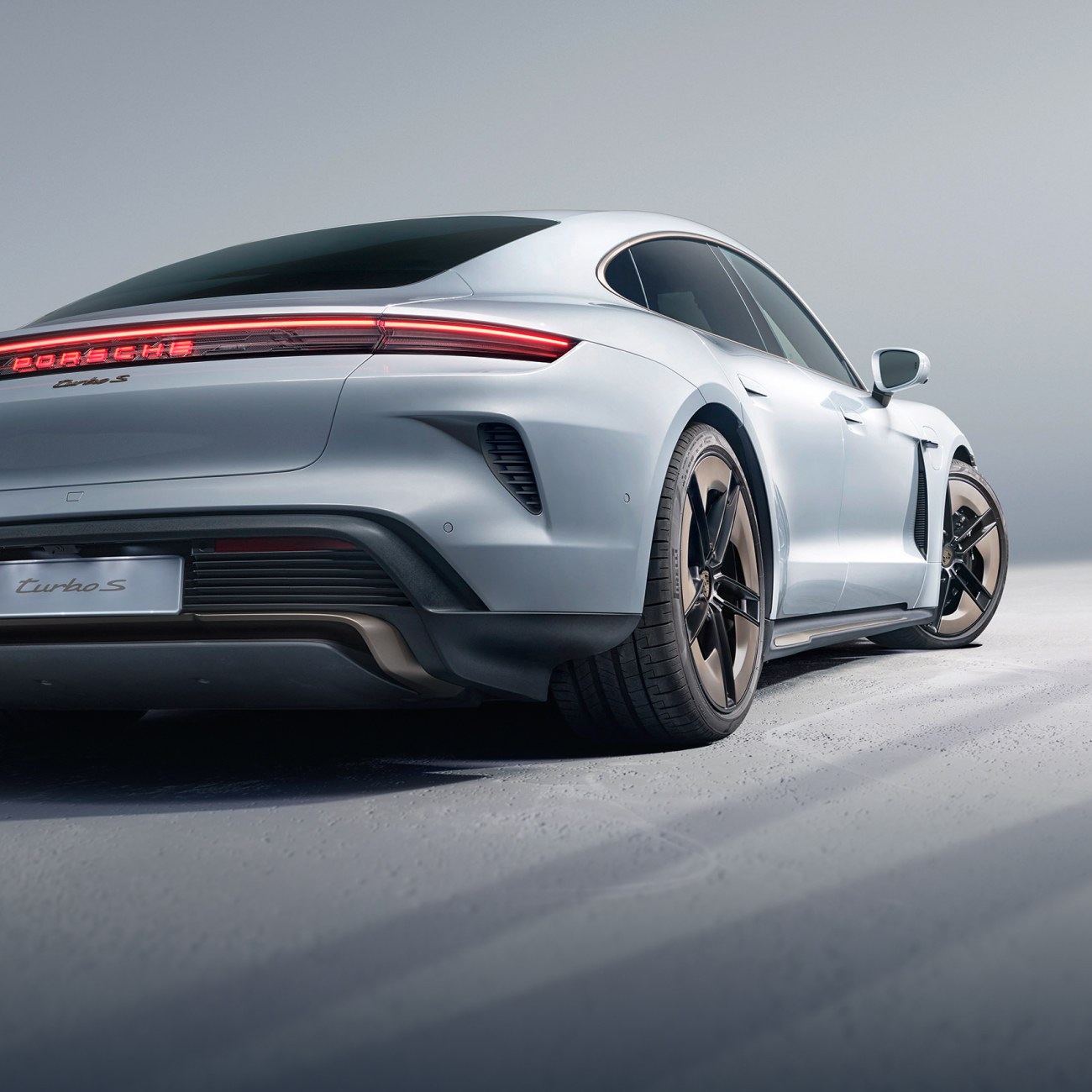Porsche Taycan GTS